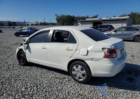 2011 Toyota Yaris из США, поврежденный, VIN JTDBT4K31B1405358